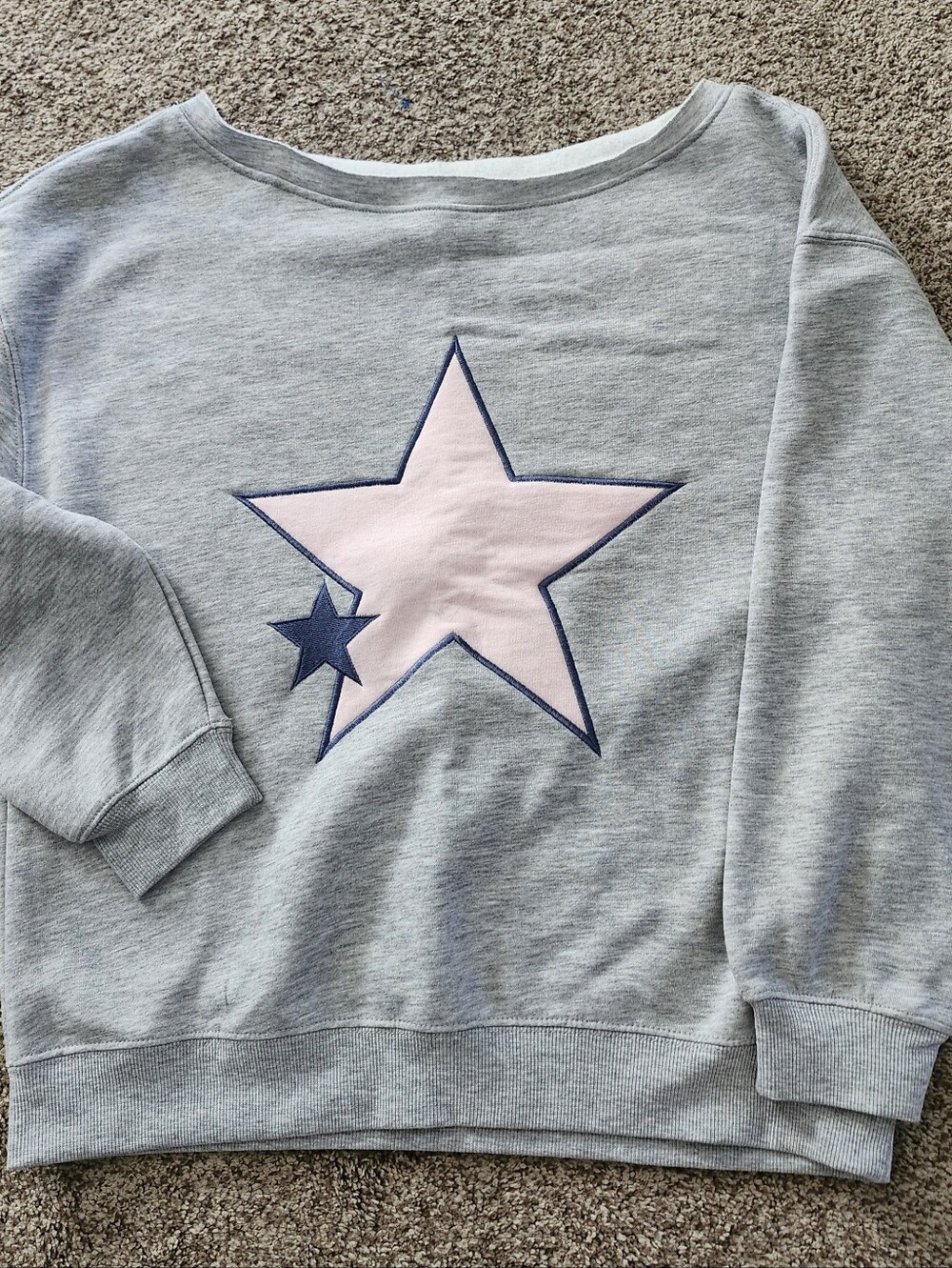 Womans Gray Sweatshirt with Pink Star Accent oversized off Shoulder Sz S